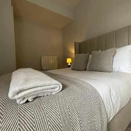 Superior Stay, Sophia Gardens, City Centre And Stadium Sleeps 4 Кардифф Экстерьер фото